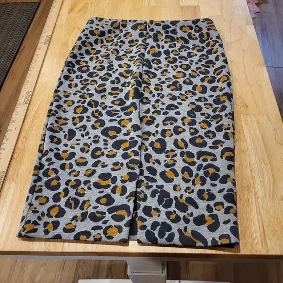Knit H&M Grey Leopard Print Knee Length Pencil Invisible Zipper Small 30" Waist - Picture 6 of 10